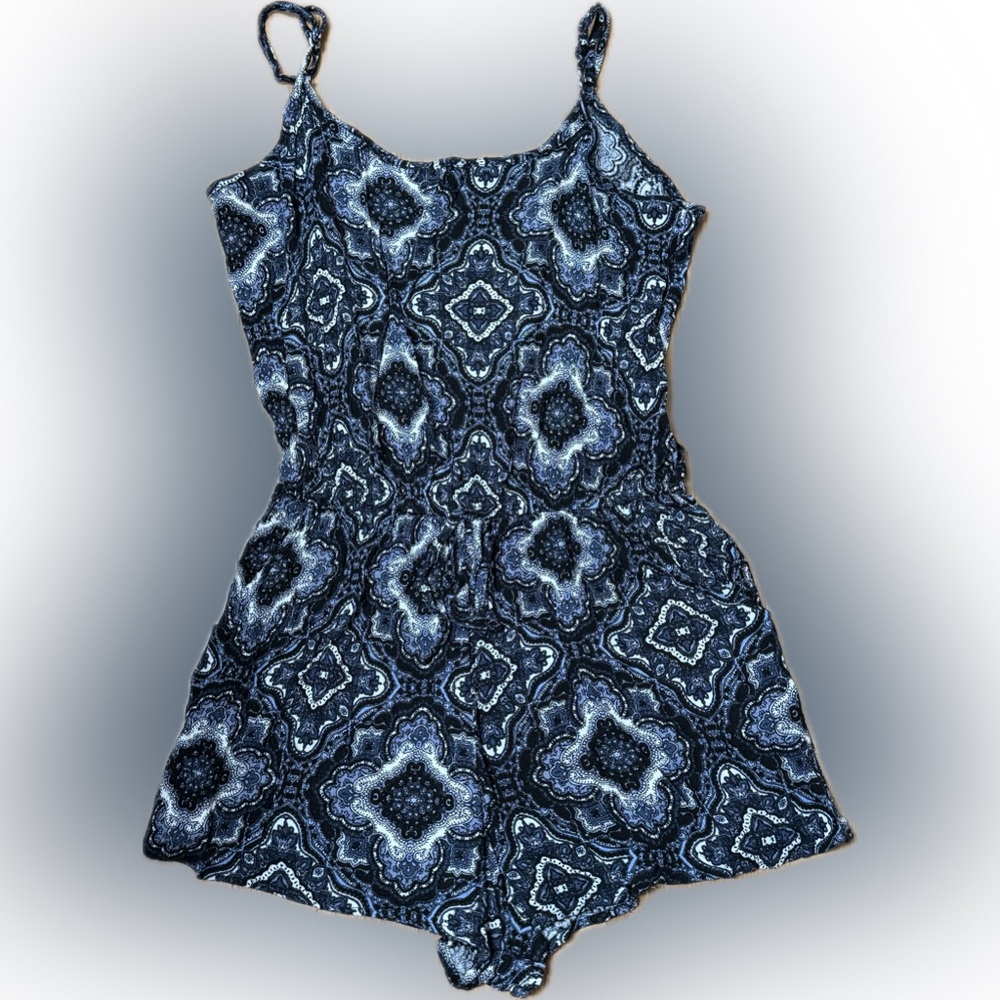 Blue Flowy Geometric Pattern Women’s / Juniors Small Romper